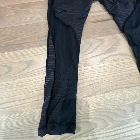 Lululemon athletica white strip capri leggings size 4 - Picture 7 of 10